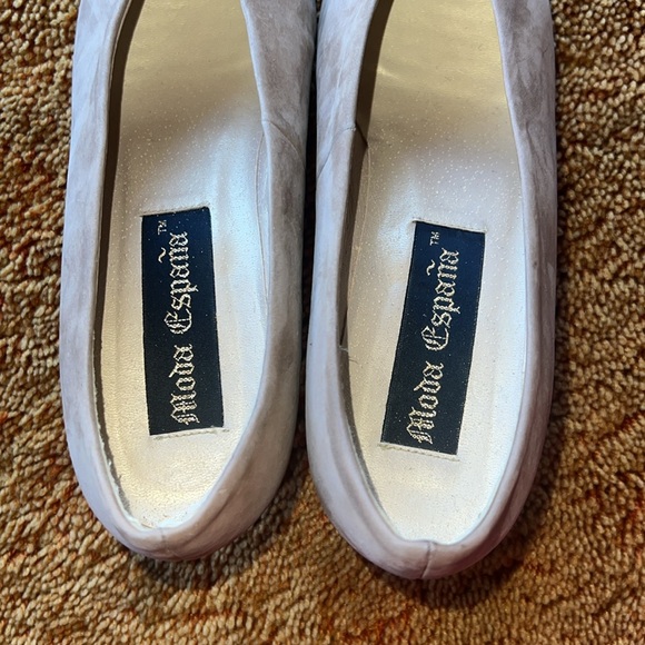 Women Classy Office Work Professional Pumps Kitten Low Heels V-Cut Slip - Picture 5 of 6